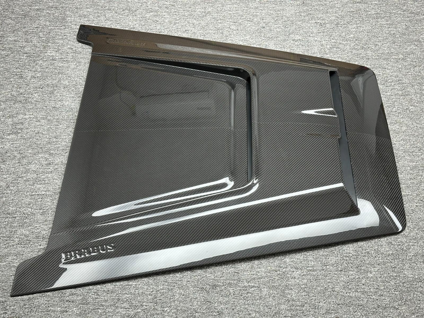 غطاء محرك من ألياف الكربون لسيارة مرسيدس بنز الفئة G (طرازات W464/W465)