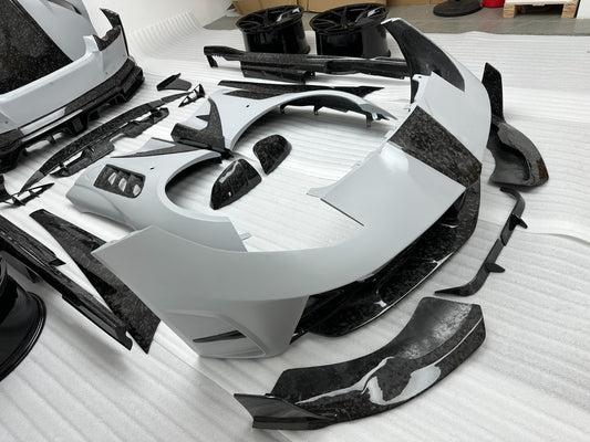 Ferrari 812 Superfast Carbon Fiber Body Kit — Dry, Forged & Custom