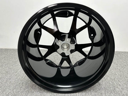 Forged Aluminum Alloy Wheels Rim With Dry Carbon Cover for Lamborghini URUS