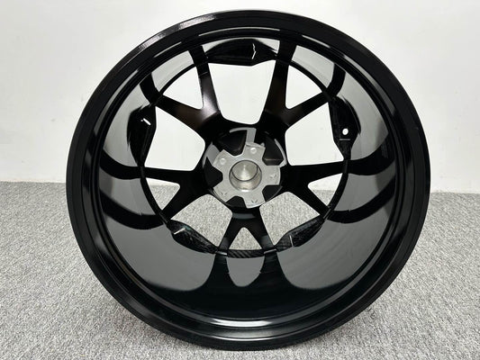 Forged Aluminum Alloy Wheels Rim With Dry Carbon Cover for Lamborghini URUS