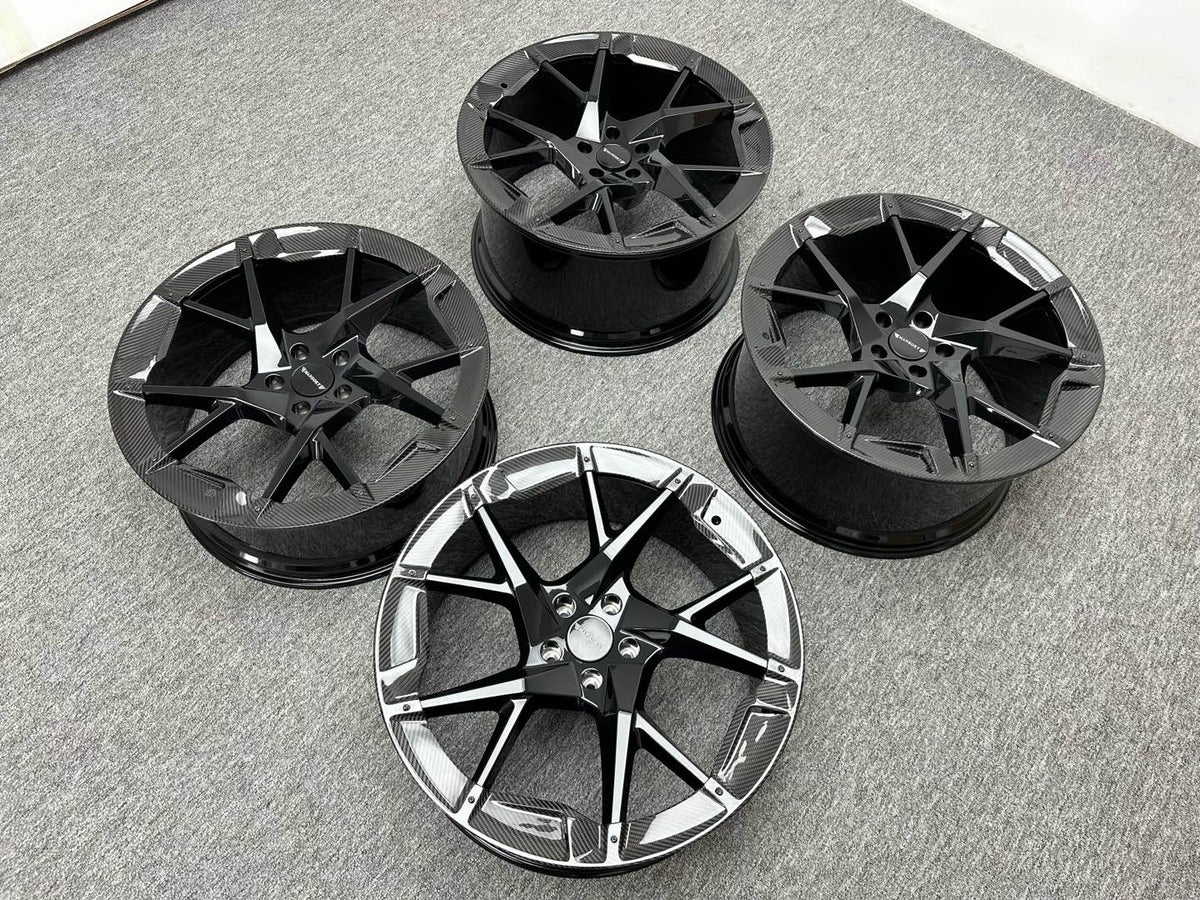 Forged Aluminum Alloy Wheels Rim With Dry Carbon Cover for Lamborghini URUS