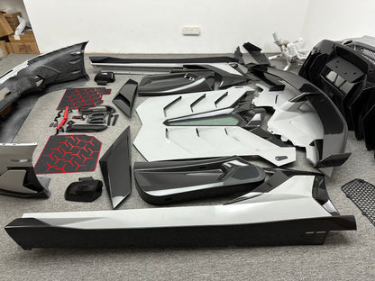 SVJ Style Partial Dry Carbon Body Kit for Lambo Aventador LP700 LP720 Front Bumper Rear Spoiler Side Skirt Engine Cover